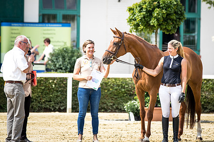 Unsere Painters Wolga v. Waitaki u.d. St.Pr.U. ESt. Painters Moon erhält die Staatsprämie